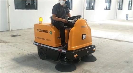 車間吸塵車有哪些優勢呢？