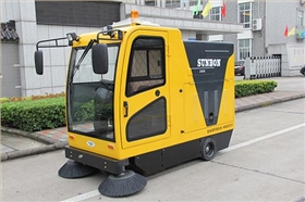 飛機場電動掃地機