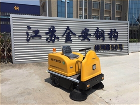 小型電動掃地車的哪些功能深受用戶好評