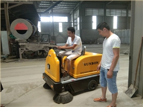 小型電動掃地車1400火熱暢銷中