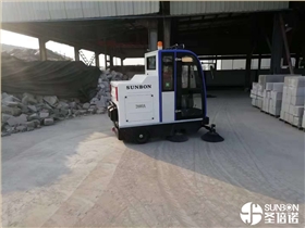 商場物業(yè)保潔選何種電動掃地車