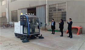 好的掃地車廠家一定是好的掃地車品牌 好的掃地車廠家一定是好的掃地車品牌