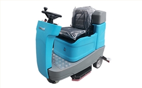 駕駛式洗地機在工廠車間的應用