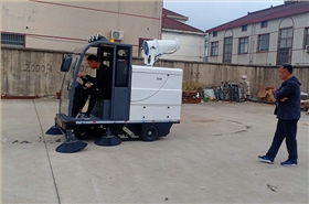 霧炮掃地機(jī)在礦業(yè)公司的應(yīng)用案例