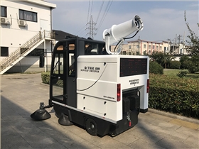 小區電動清掃車如何選擇