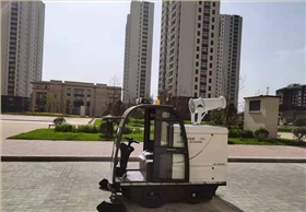 工業清掃車給保潔工作帶來了質的改善 工業清掃車給保潔工作帶來了質的改善