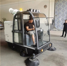 工廠如何選擇工業清掃車 工廠如何選擇工業清掃車