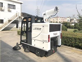 電動(dòng)駕駛掃地車 電動(dòng)駕駛掃地車