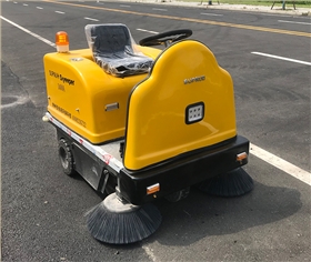 江蘇電動(dòng)掃地車哪家好？可以用在哪些場(chǎng)所？