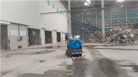 車間清潔掃地車解決人工清掃效率慢的問題 車間清潔掃地車解決人工清掃效率慢的問題