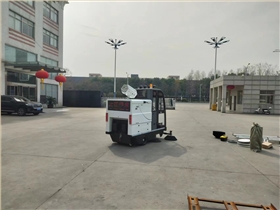 攪拌站必備!多功能清掃車助力除塵清潔 攪拌站必備!多功能清掃車助力除塵清潔