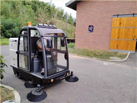 道路清掃車其使用價值反映在哪些方面? 道路清掃車其使用價值反映在哪些方面?