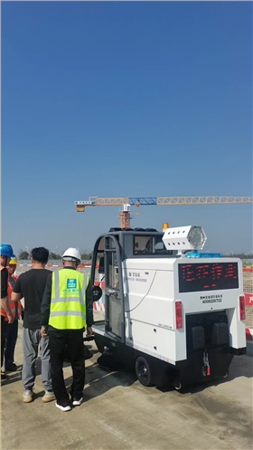 小型清掃車的出現使清掃變得容易