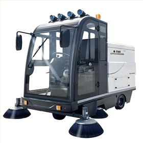 駕駛式掃地車：高效清潔的城市衛士