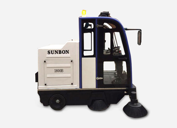電動掃地車提升物業(yè)保潔管理形象