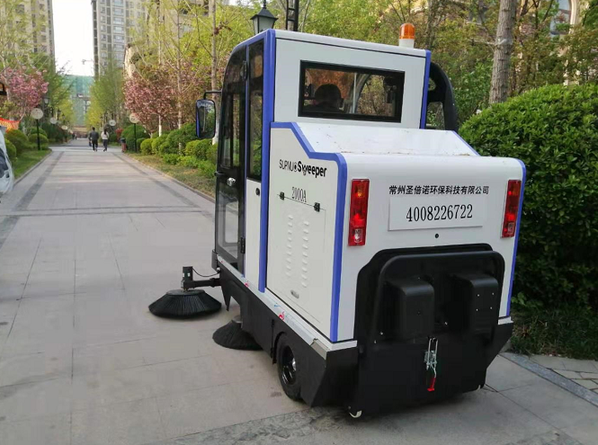 工業(yè)掃地機成本比較火的清潔設(shè)備