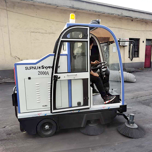 社區(qū)道路清掃車可以用在哪些場合