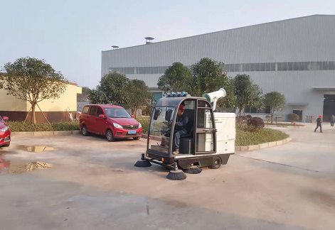 電動清掃車2000AW進駐重慶某機械廠