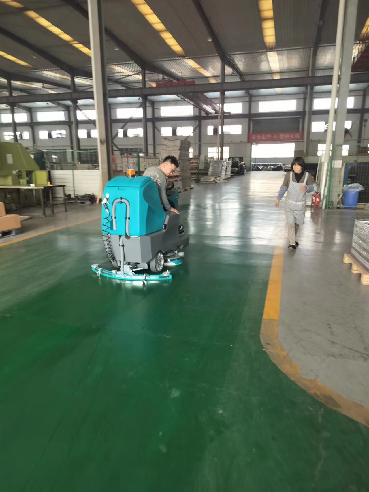 關于駕駛式洗地機的市場分析 關于駕駛式洗地機的市場分析