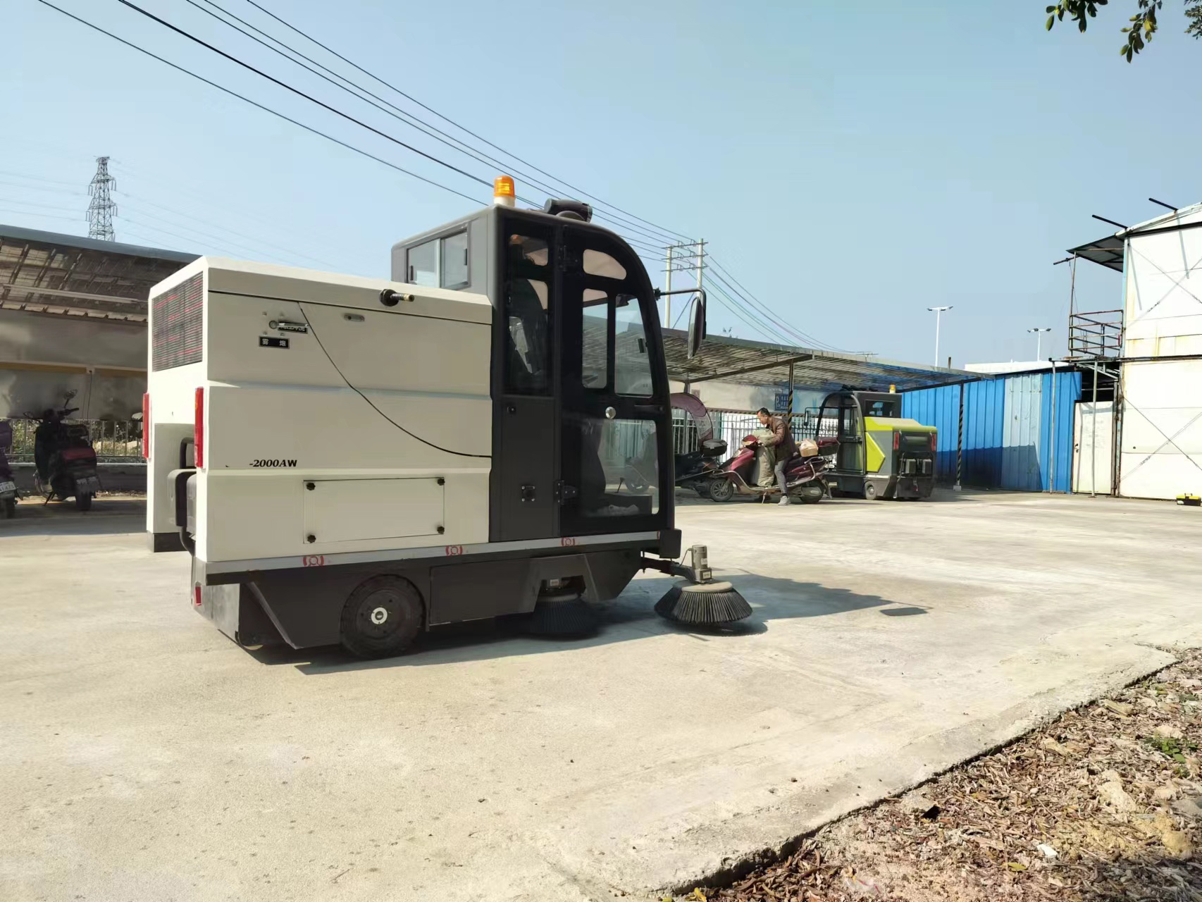 電動掃地機(jī)在工廠的使用效果如何？