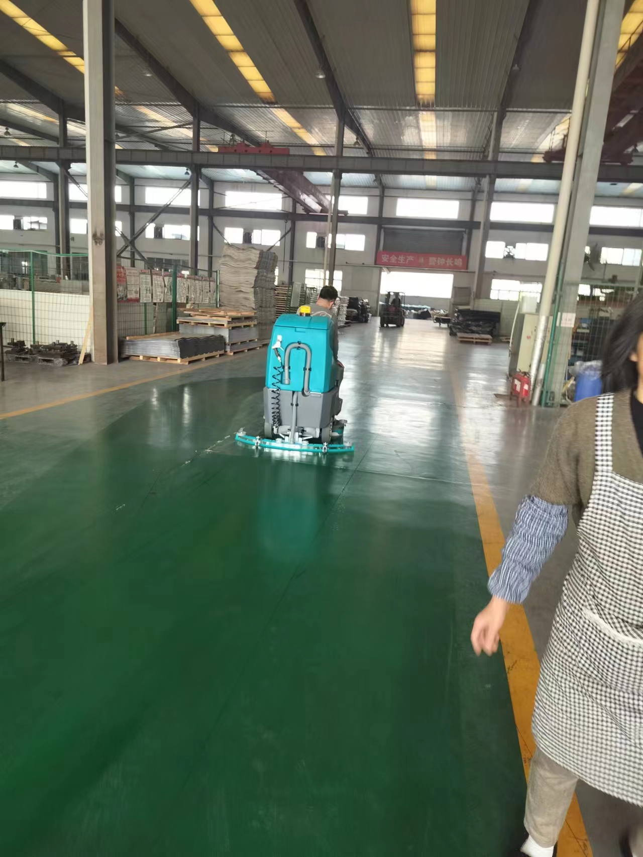 為什么洗地機使我們生活中必不可少的? 為什么洗地機使我們生活中必不可少的?