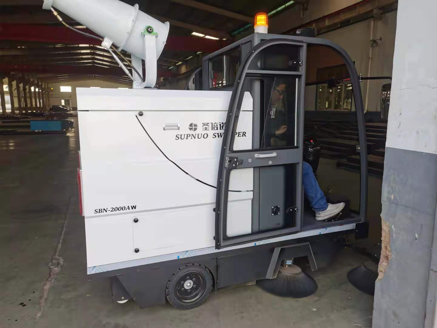 如何高效選擇適合的電動清掃車 如何高效選擇適合的電動清掃車