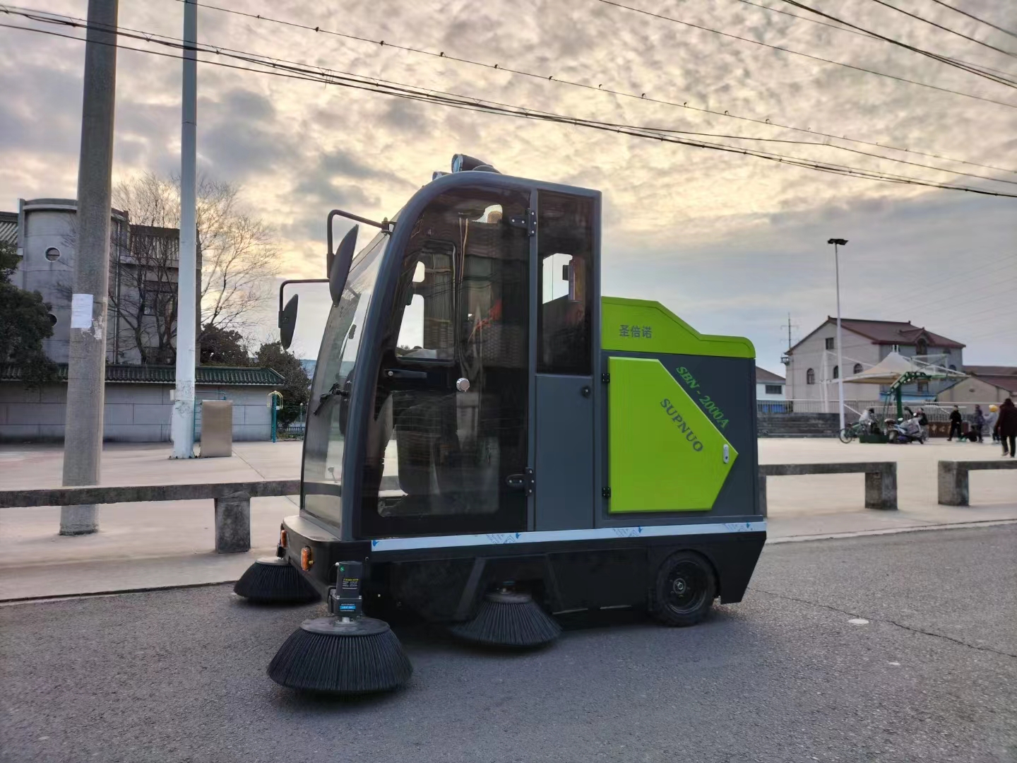 道路清掃車對城市環境的影響 道路清掃車對城市環境的影響