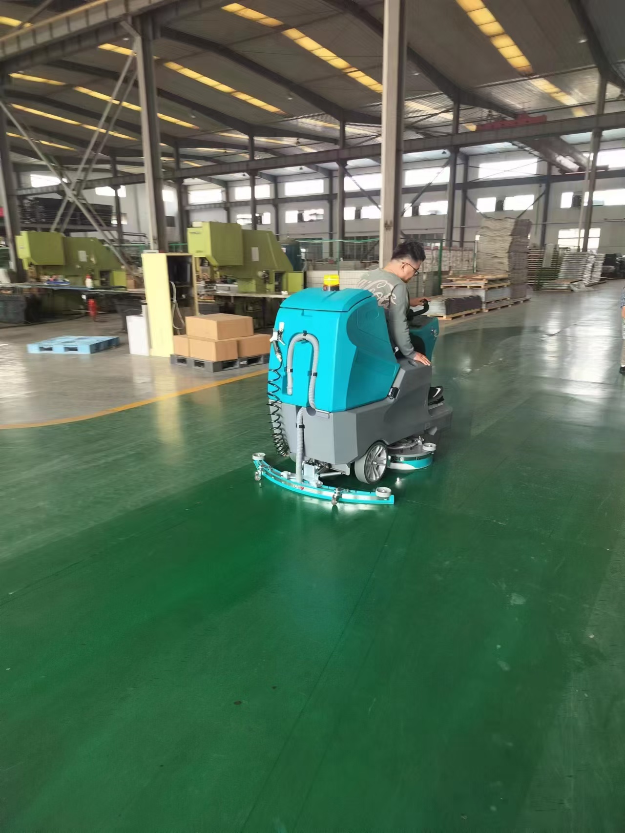 上海某汽車零部件制造車間的綠色轉型