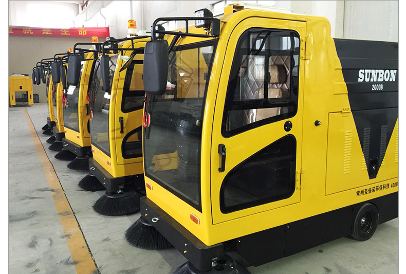 圣倍諾電動(dòng)掃地車2000B